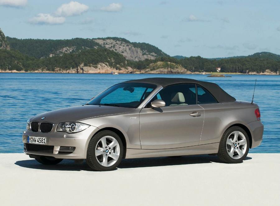  BMW 1-Series Convertible 2008 года  (фото 24 из 52)